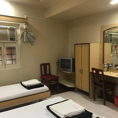 Hotel Satkar Cafeteria เบลกวม ภายนอก รูปภาพ